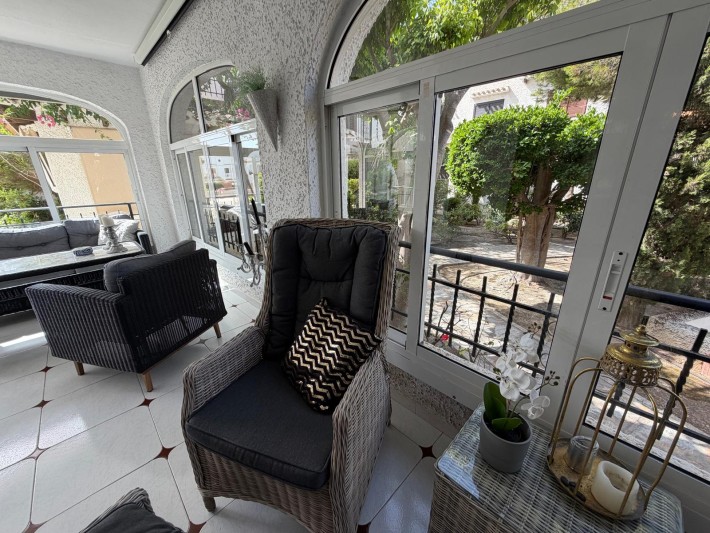 Beautifully renovated corner terraced house on the beachside of Cabo Roig
