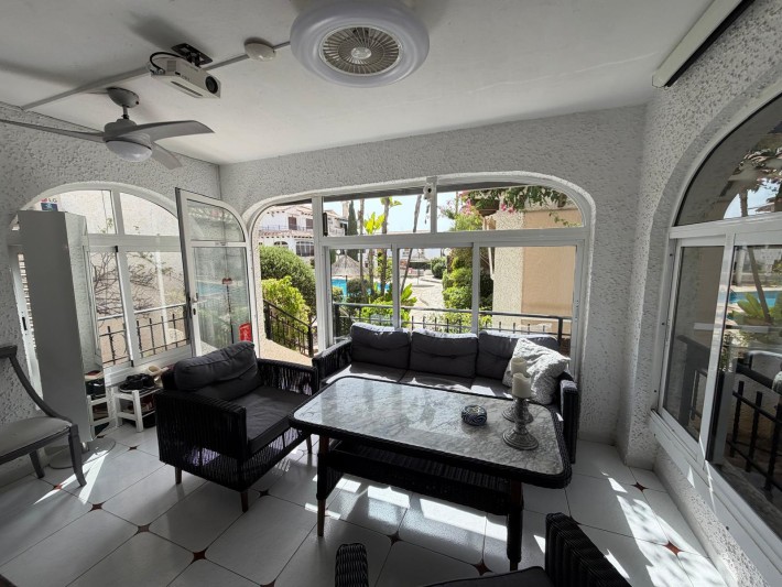 Beautifully renovated corner terraced house on the beachside of Cabo Roig