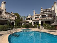 Beautifully renovated corner terraced house on the beachside of Cabo Roig