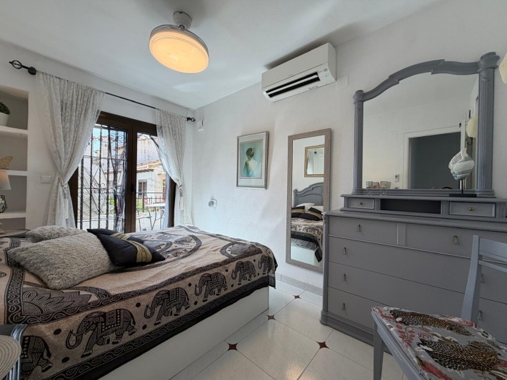 Beautifully renovated corner terraced house on the beachside of Cabo Roig