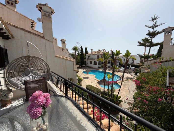 Beautifully renovated corner terraced house on the beachside of Cabo Roig