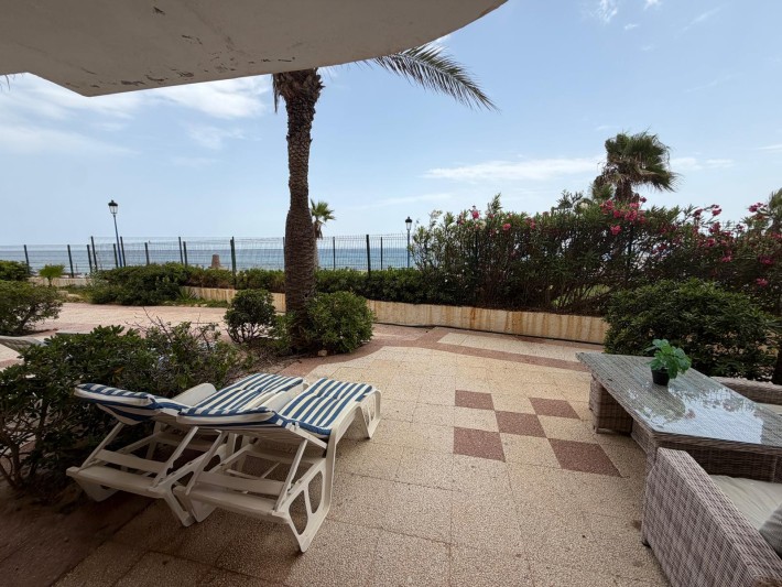 Front line apartment in fantastic location on La Zenia Beach