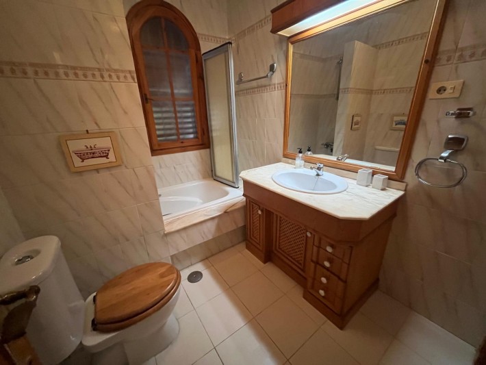 Semi-detached property with separate apartment on the beachside of La Zenia