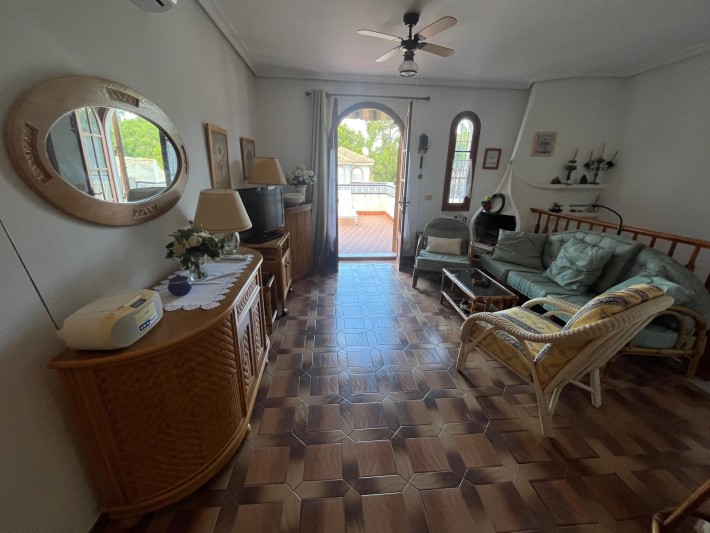 Semi-detached property with separate apartment on the beachside of La Zenia