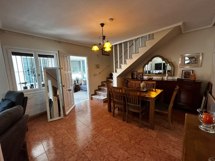 Spacious corner house in gated complex close to amenities in Playa Flamenca Spacious corner house in gated complex close to amenities in Playa Flamenca
