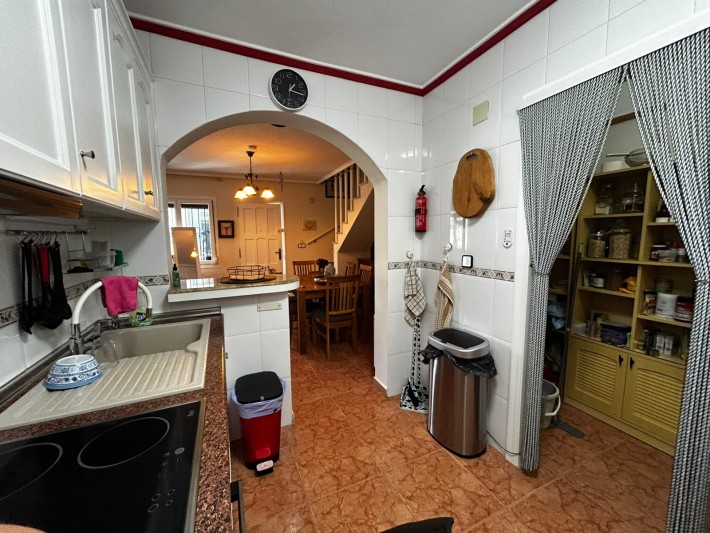 Spacious corner house in gated complex close to amenities in Playa Flamenca Spacious corner house in gated complex close to amenities in Playa Flamenca