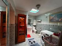 Spacious corner house in gated complex close to amenities in Playa Flamenca